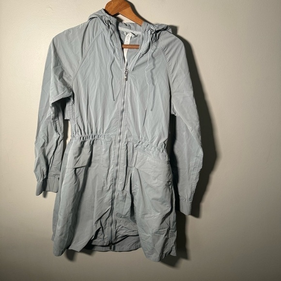 Lululemon Pack & Glyde  Jacket in Silver Drop size 4 - Picture 6 of 9